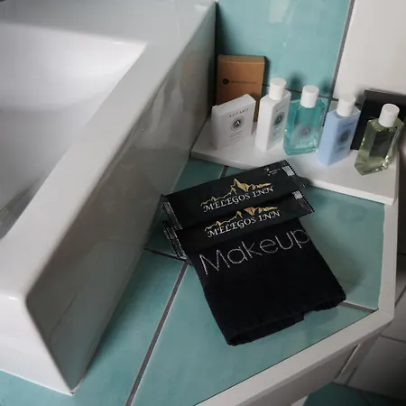 Melegos 3* Karpenísion